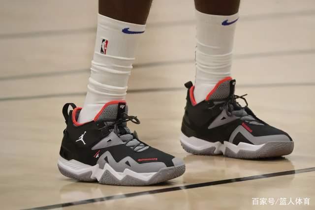 哈登三双快船力克公牛 黄蜂胜篮网终结6连败